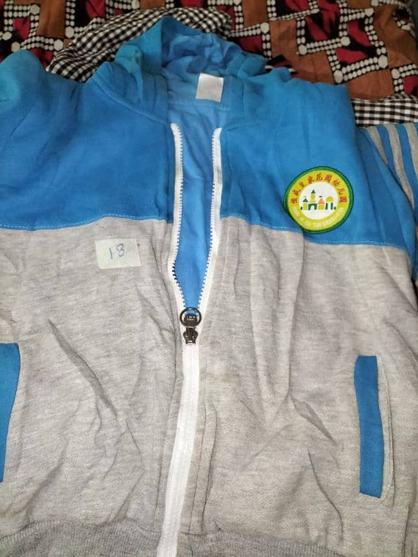 preloved jacket and Hoddies Available for kids 3