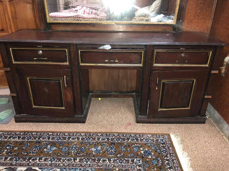 couch and dressing table for sale 1