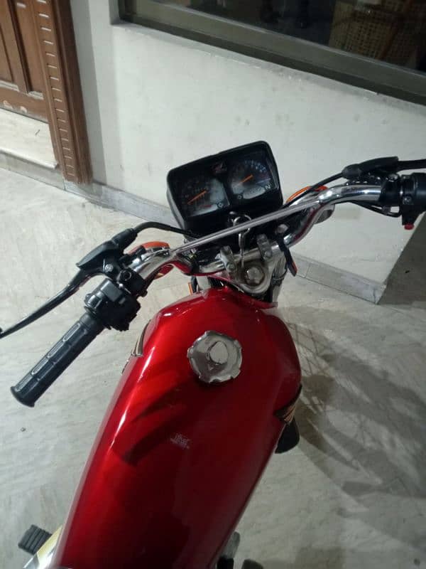 Honda cg 125 special addition total genion 100% 4