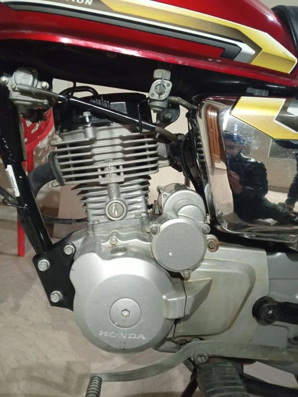 Honda cg 125 special addition total genion 100% 8