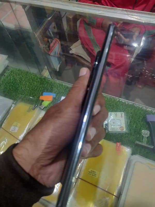 Tecno spark 20pro plus. 8/256. Cluor black 4