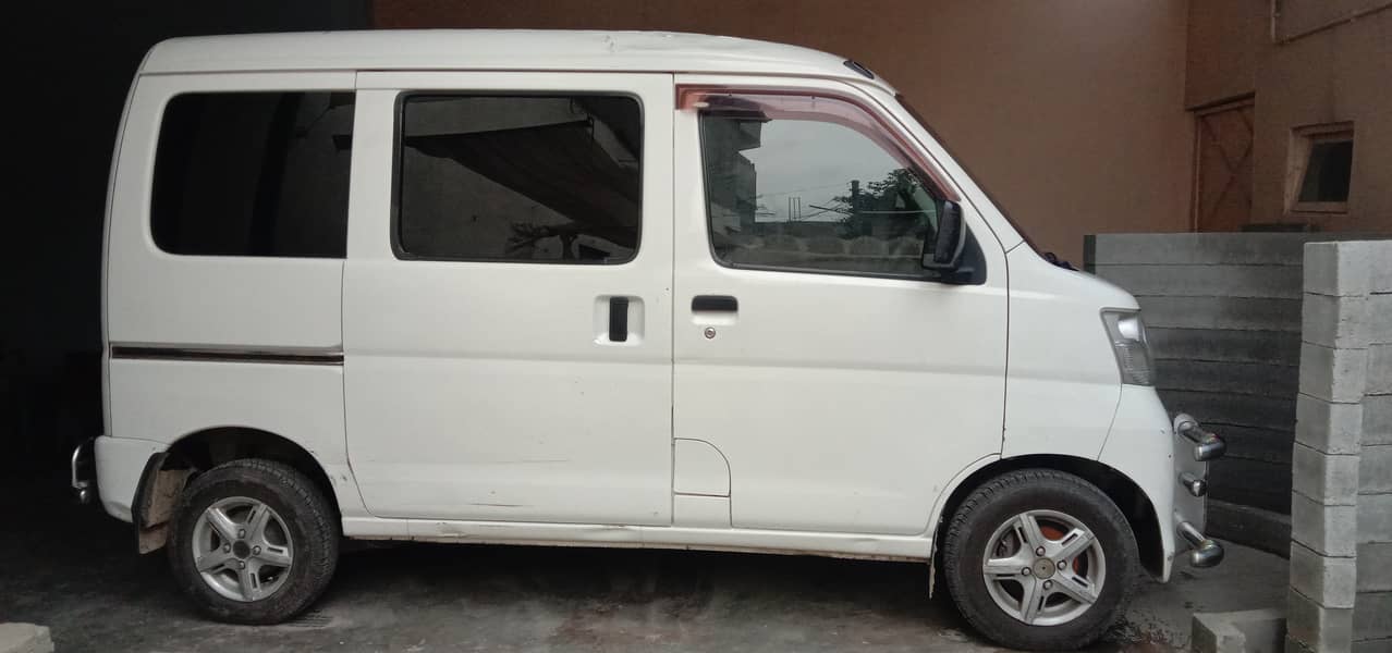 Daihatsu Hijet 2011 5