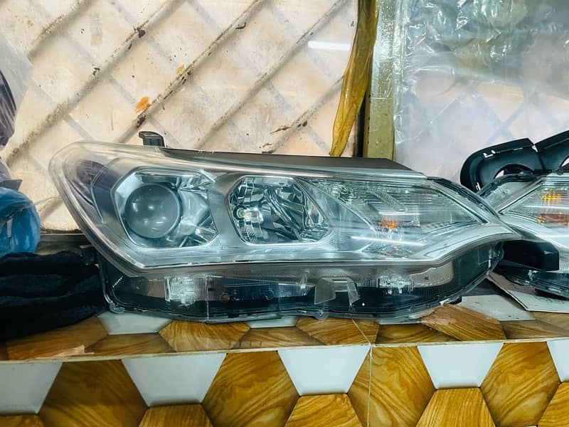 Axio 2015 to 2019 headlight and all parts available 11 2