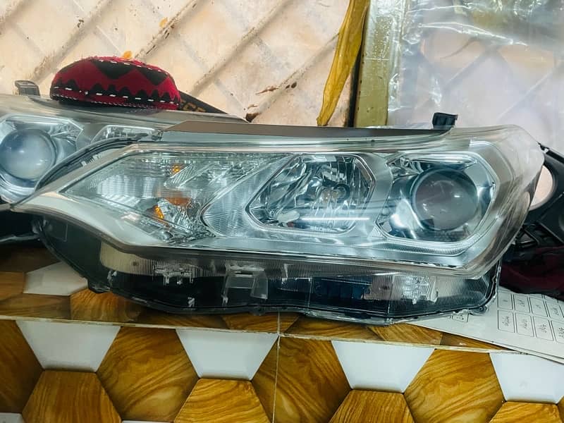 Axio 2015 to 2019 headlight and all parts available 11 3