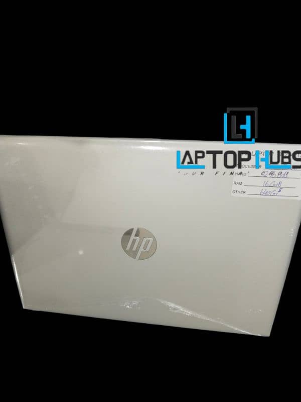 HP640 i5 8th 03068688910 1