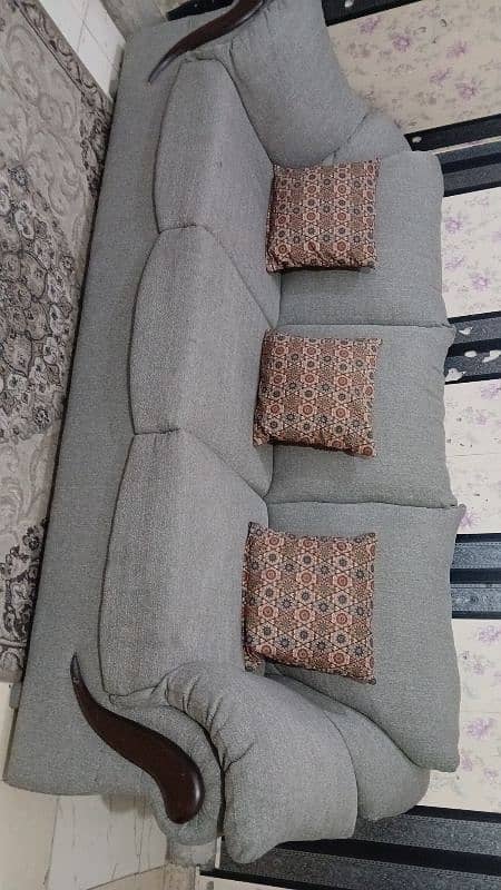 Selling Sofa Set 2