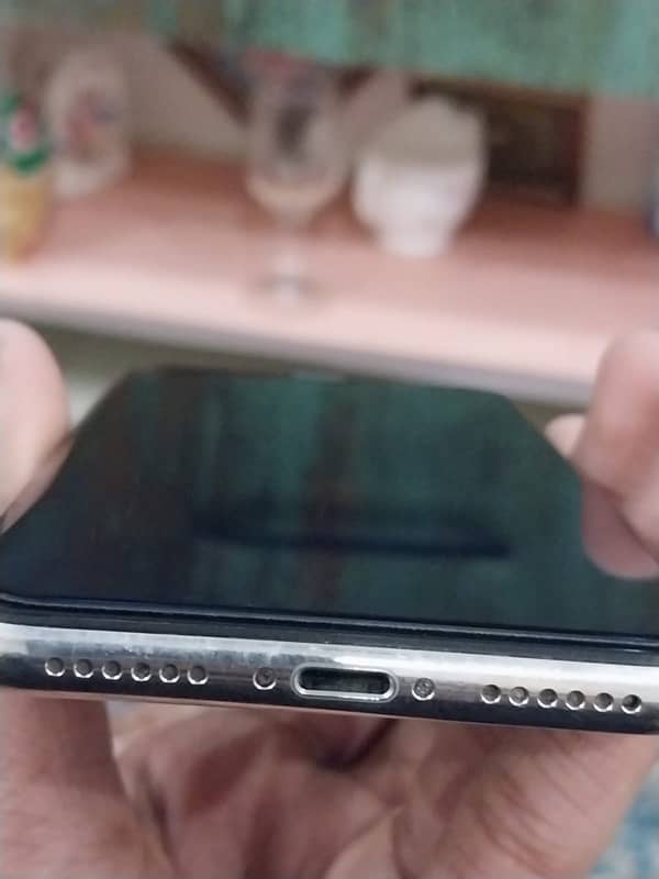 iPhone X 4/64gb white colour panel crack 1