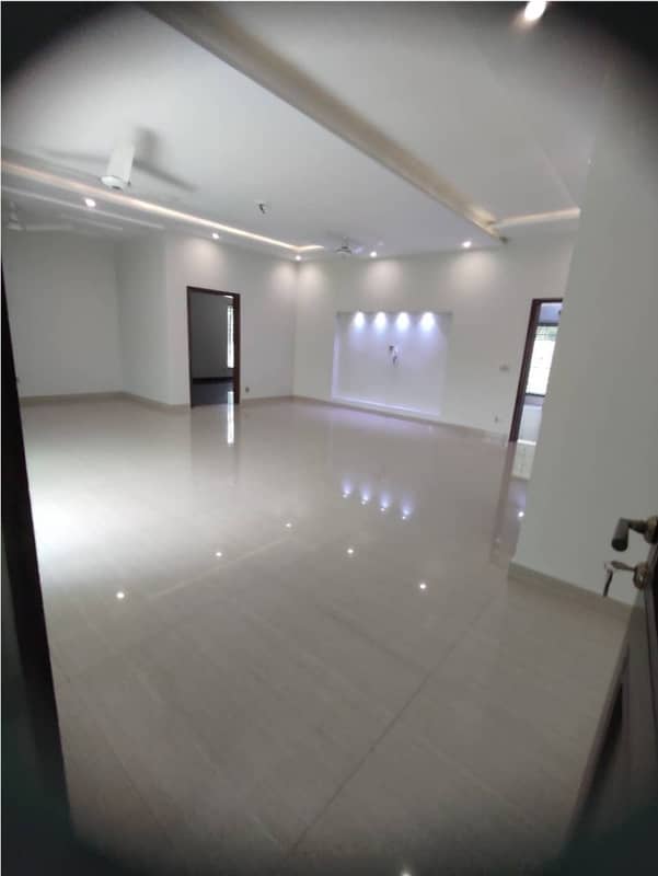 1 Kanal Beautiful Owner Build House Available For Sale In Dha LAHORE 7