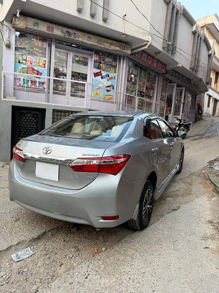 Toyota Corolla GLI 2014 antiq low milege 3