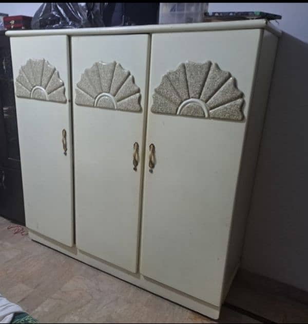 3 door wooden almari for sale 4