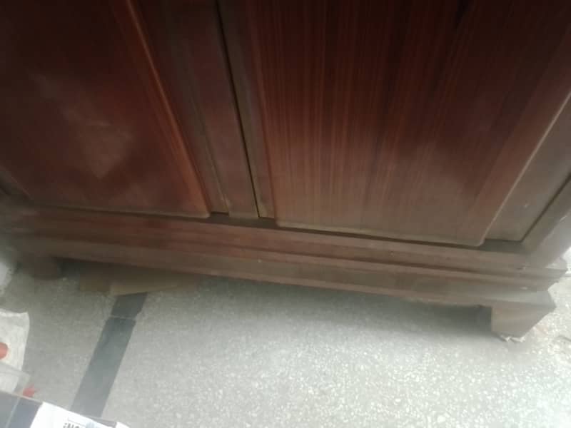 Iron wardrobe two door non defected for sale 2