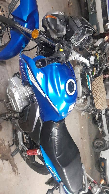 suzuki GSX 125CC 1