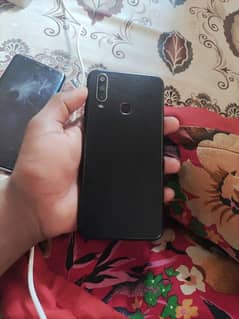 vivo y15