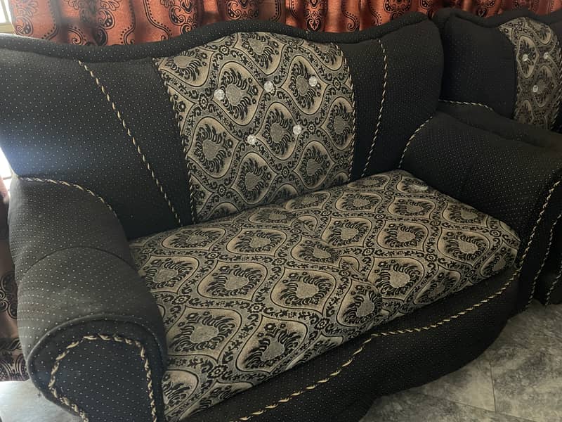 sofa in Good Condition 2