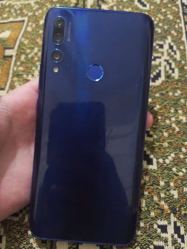 huawei y9 prime for. sale 3