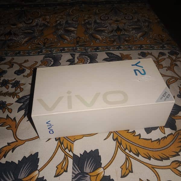 vivo y21a 4/64 with box 7