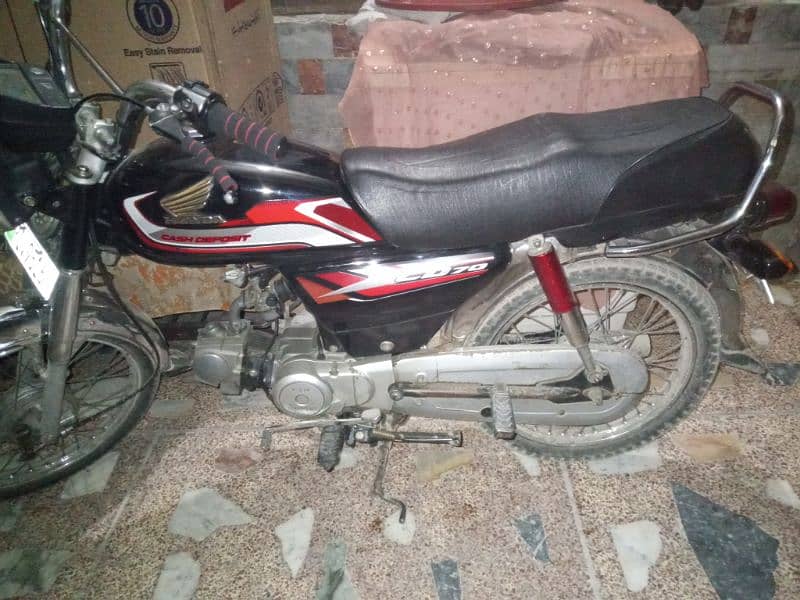 HONDA CD 70 URGENT SALE EXCELLENTLY CONDITION LIKE ZERO METER 7