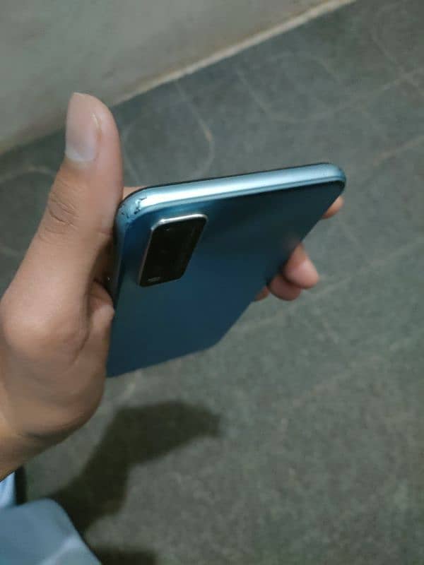 vivo v2029 1