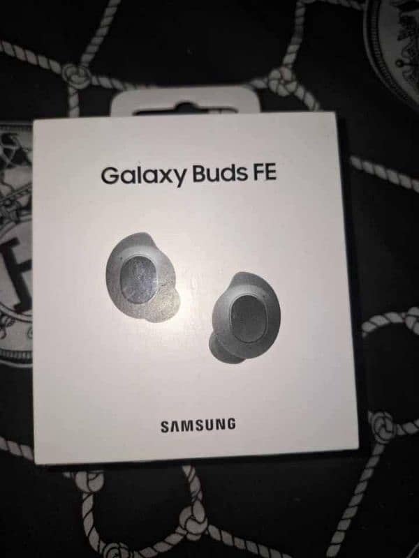 Samsung galaxy Buds FE 0