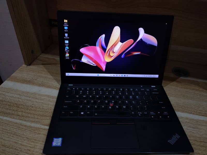 Lenovo Thinkpad x280 Laptop 6