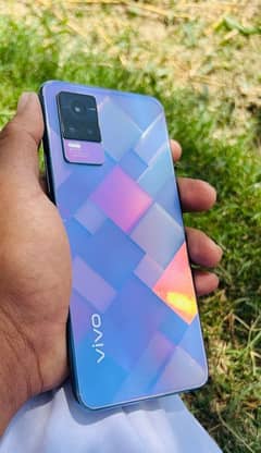 Vivo V21e