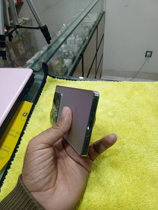 Infinix Note 40 full box 10/9 condition 0