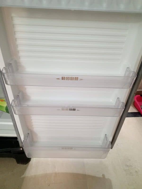 Dawlance Refrigerator/Fridge 2