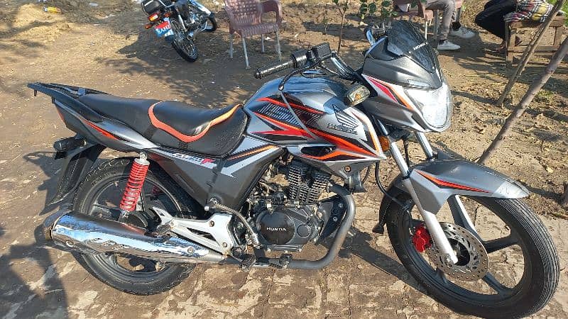 honda 150 silver clr 2