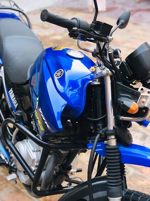 Yamaha YBR G 125 Blu beauty 4