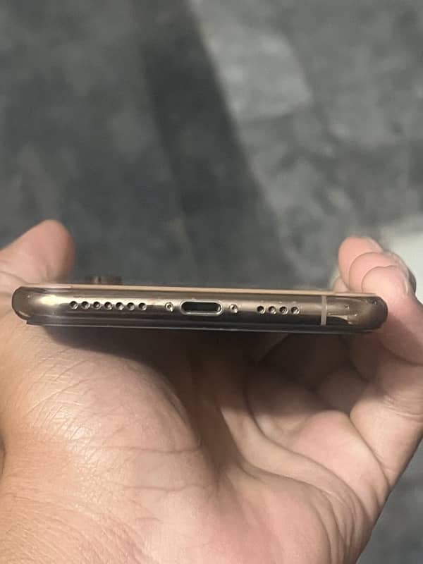 I phone Xs max 256 pta 3