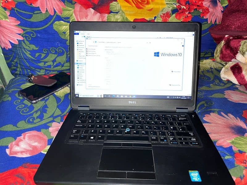 Dell laptop in 9/10 windows 10 pro/11 if need 7