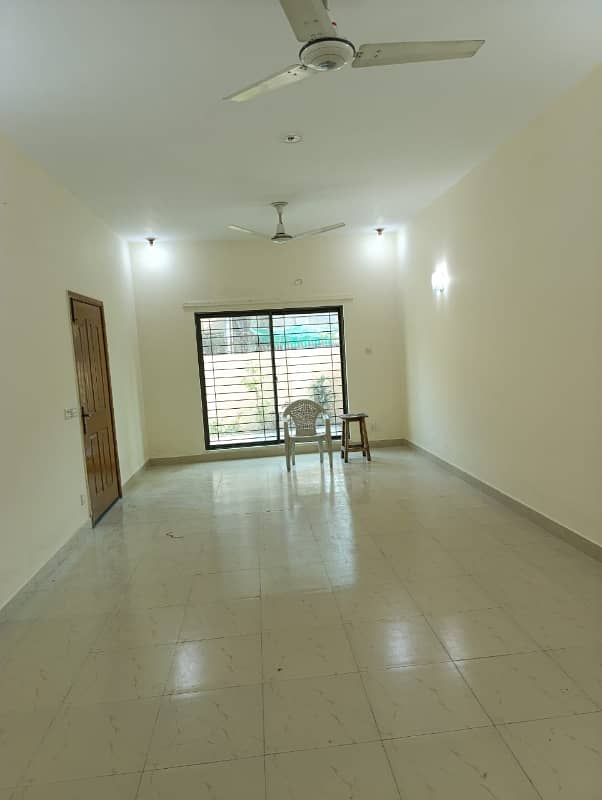 One Kanal 3 Beds Full Renovated Lower Portion For Rent In Cavalry Ground Cantt Lahore 11