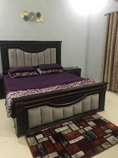 Bed set in solid wood good condition less used