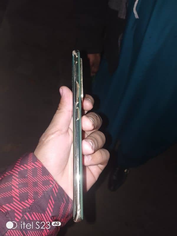 Infinix not 40 pro new hai 5 month use hai bas 1