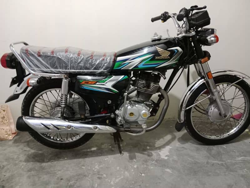 Honda cg 125 model 2023 in zero meter 0316/8928595 0