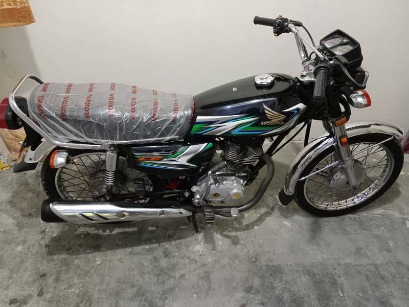 Honda cg 125 model 2023 in zero meter 0316/8928595 9