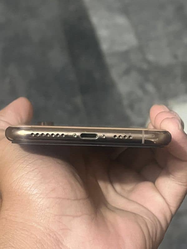 iphone xs max 256 gb contact number: 03399033912 2