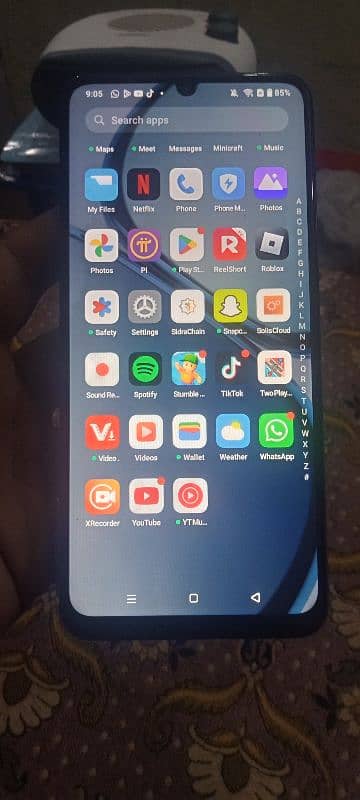 realme C61 mobile with box 10