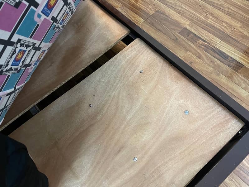 Double Bed without mattress 3