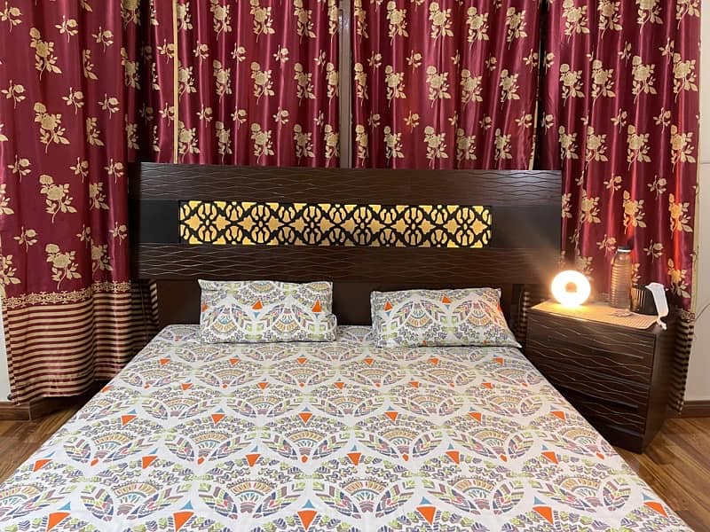 Double Bed without mattress 4