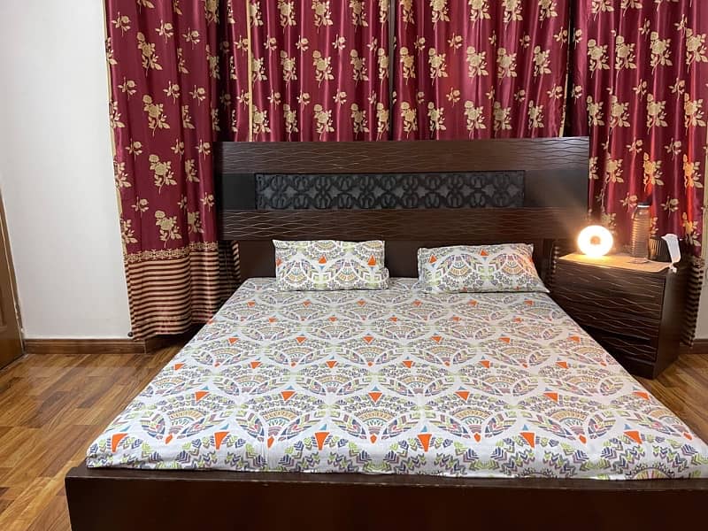 Double Bed without mattress 10