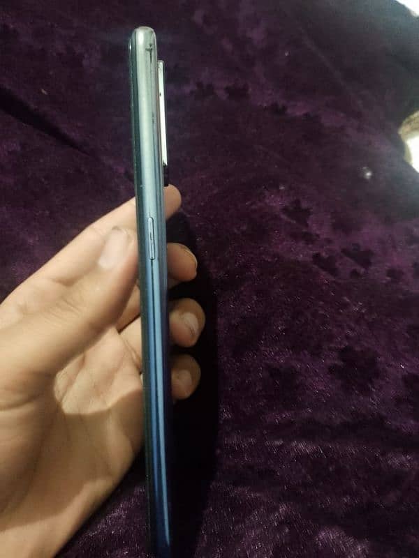 Oppo F19 6/128 with Box 5