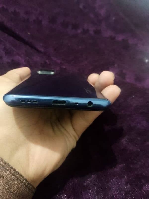 Oppo F19 6/128 with Box 6