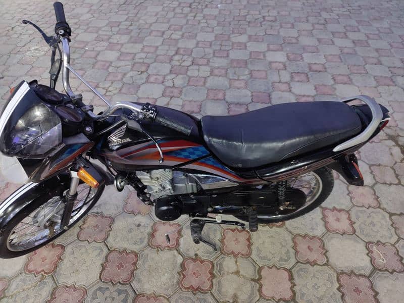 honda 125 dream (16 modal) 2