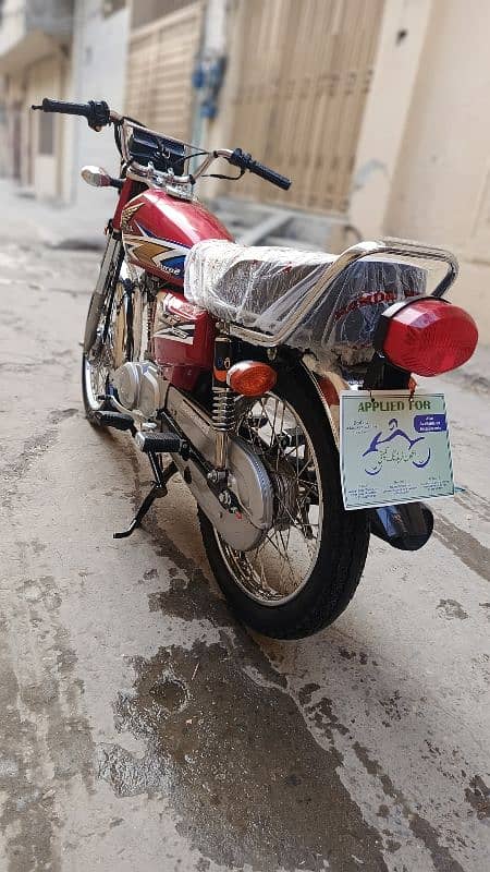 Honda 125 for sale in neat and clean condition 5