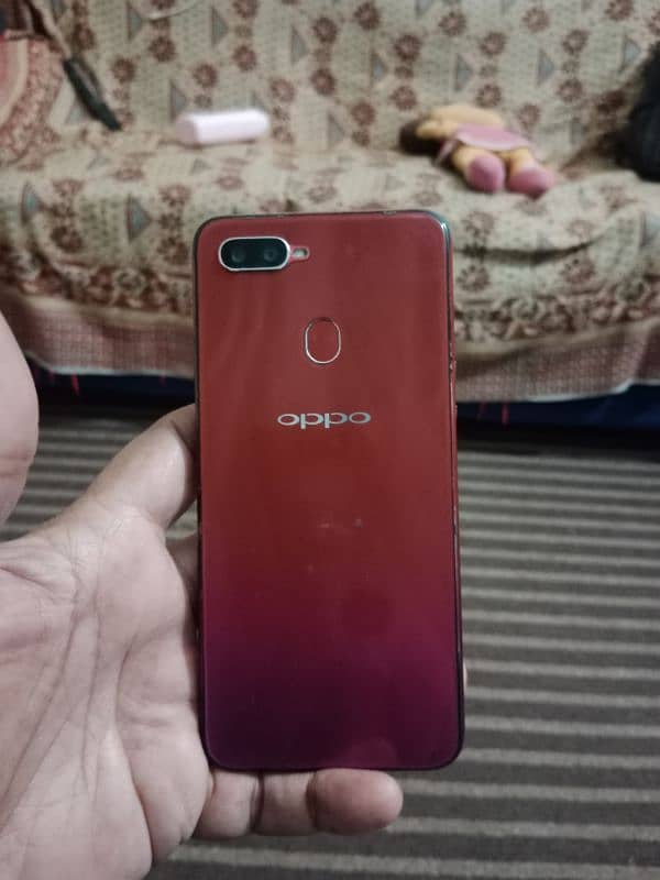 Oppo f9 6/64 0301-1156063 4