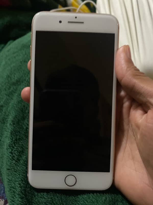 i phone 8 plus 10/8 condition non pta 1