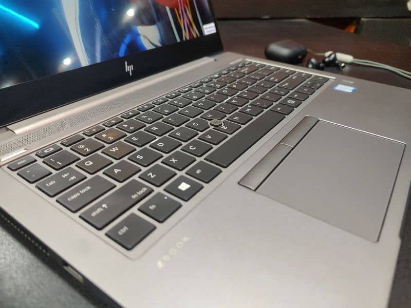 HP ZBook 14U G5 i5 8th Gen 5