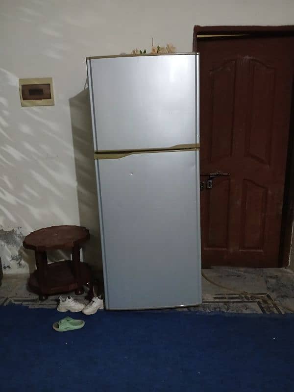 Refrigerator 0