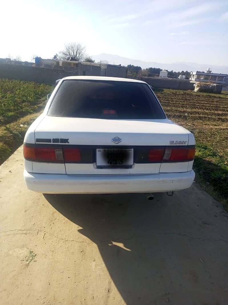 Nissan Sunny 1991 10